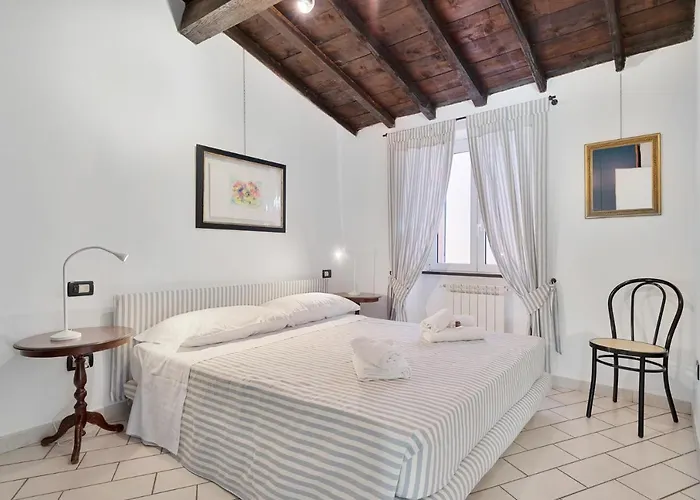 Il Borgo Dei Ricordi, Terre Marine